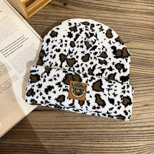 Autumn and winter new retro fashionable cow leopard print knitted hat woolen hat